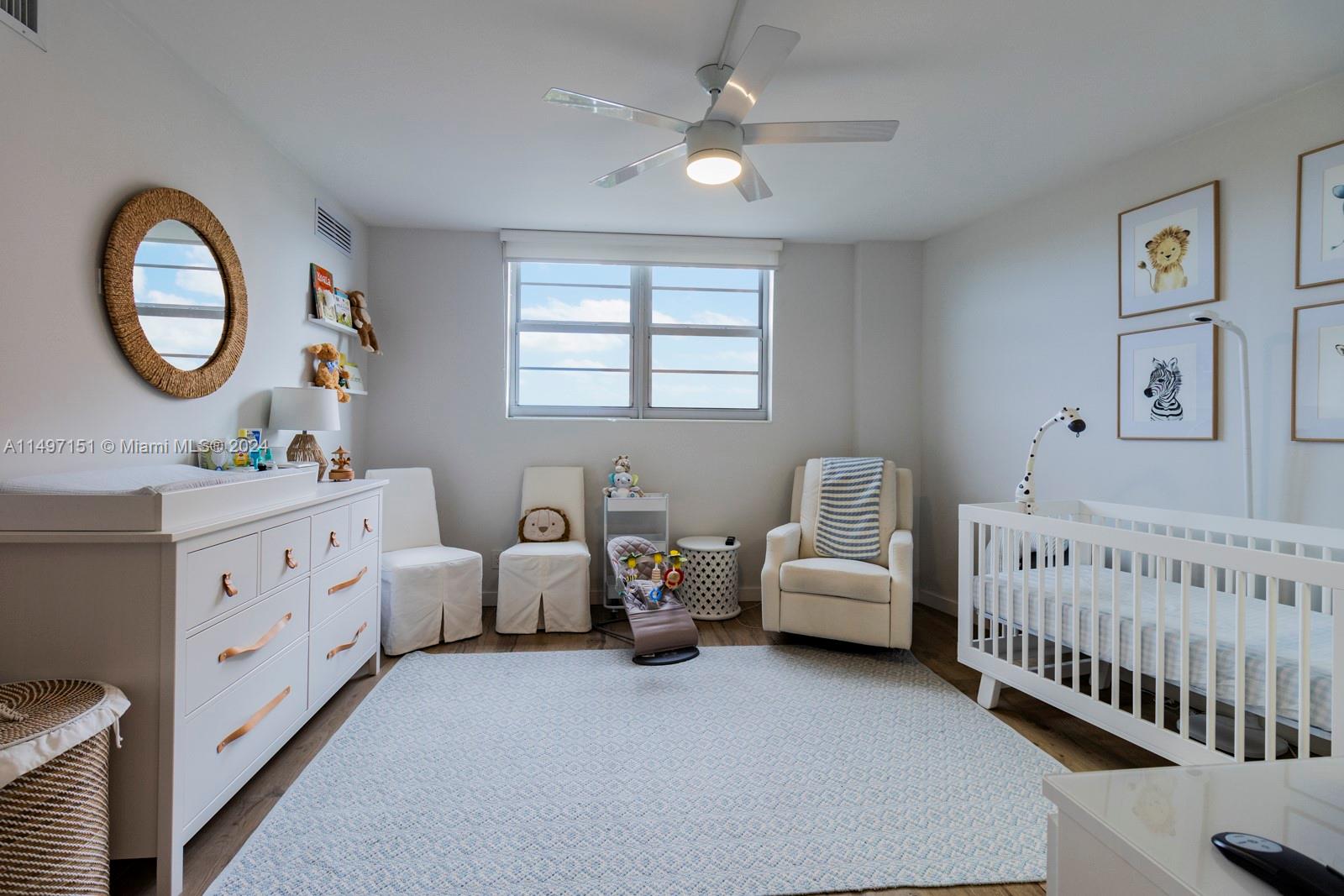 90 Edgewater Dr # 804