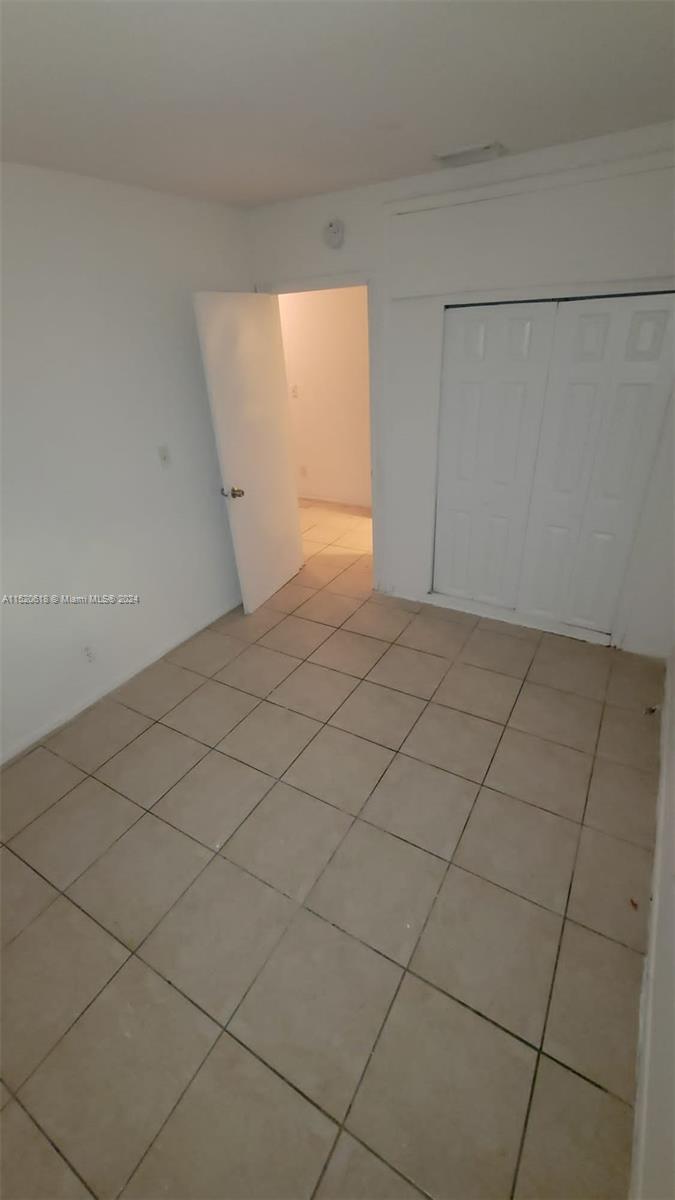 1619 NW 8th Ave