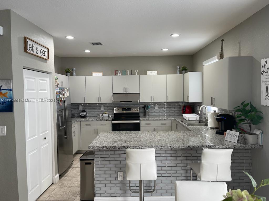 3506 W 86th Ter