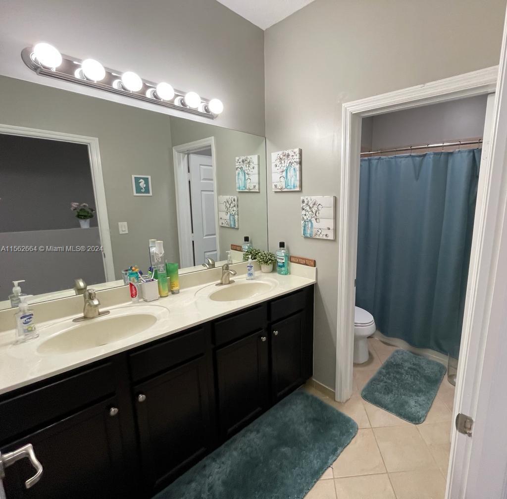 3506 W 86th Ter