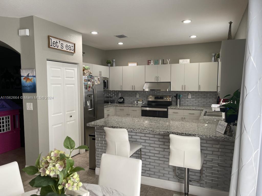 3506 W 86th Ter