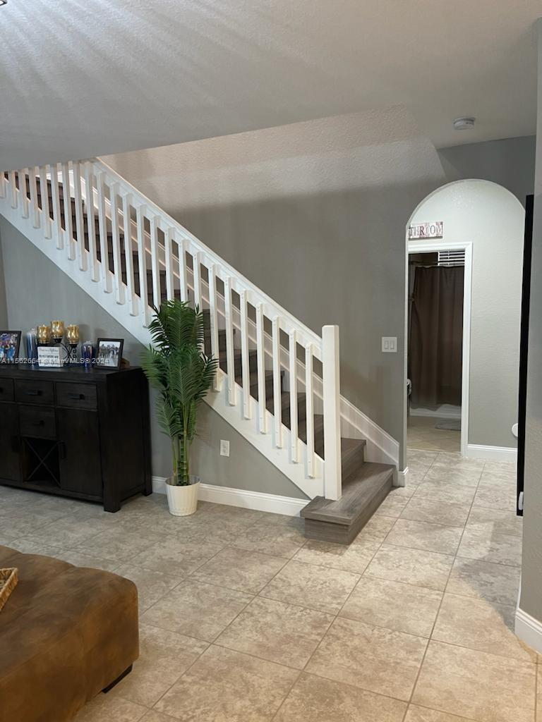 3506 W 86th Ter