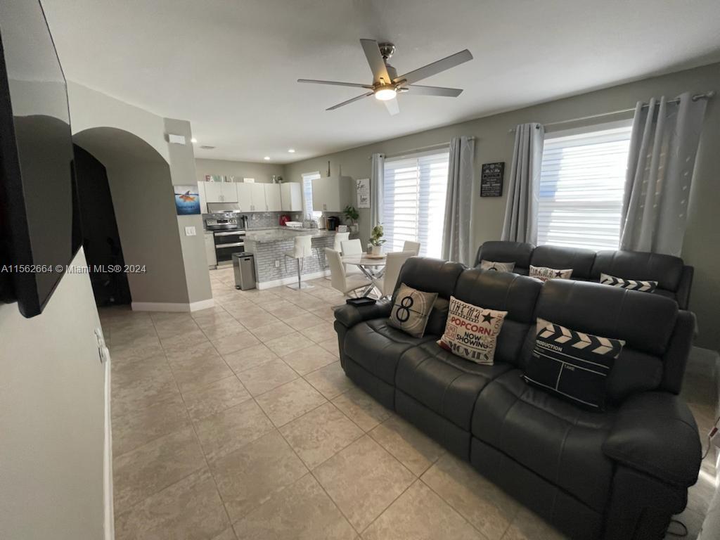 3506 W 86th Ter