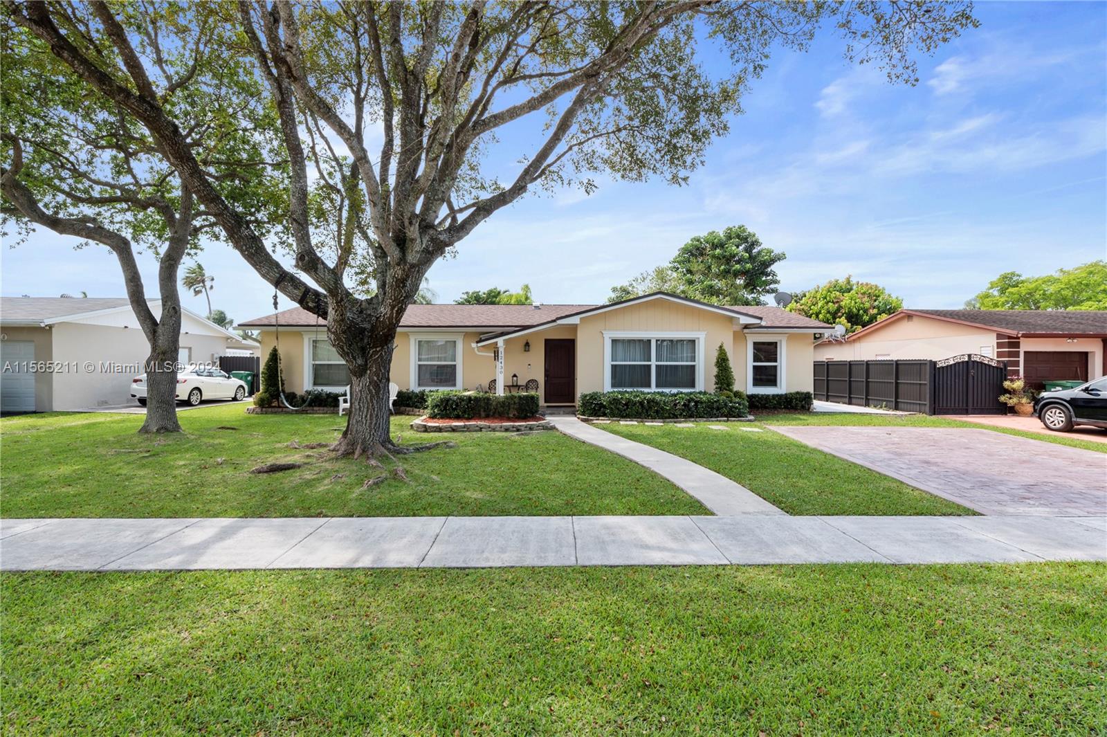 12430 SW 106th Ter