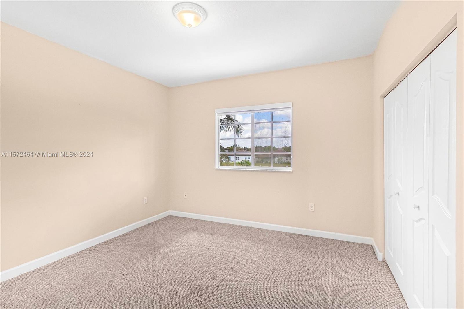 1390 NE 41st Pl