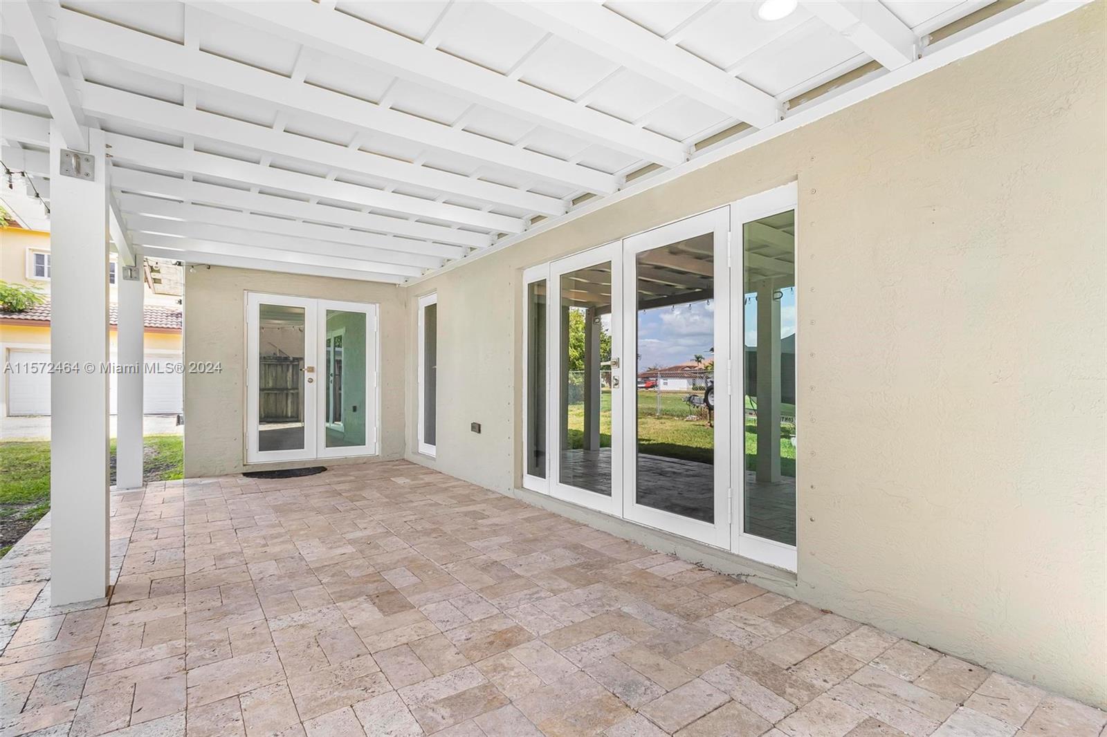 1390 NE 41st Pl