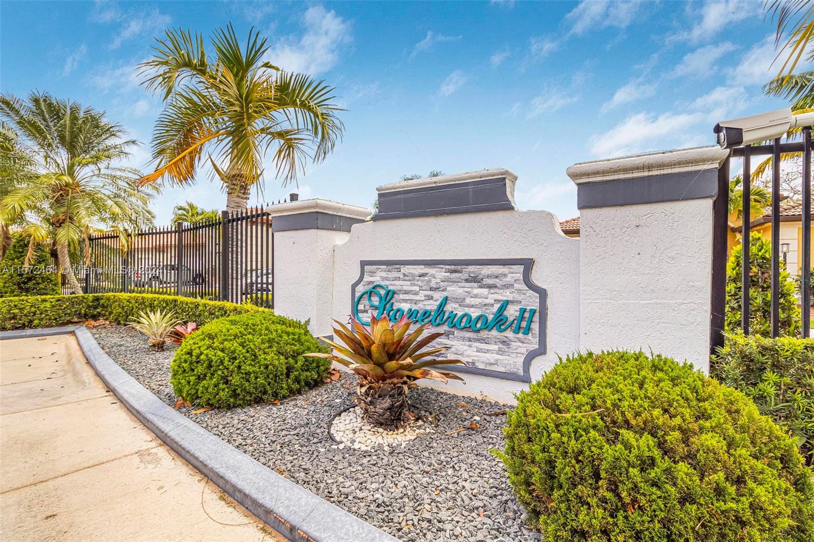 1390 NE 41st Pl