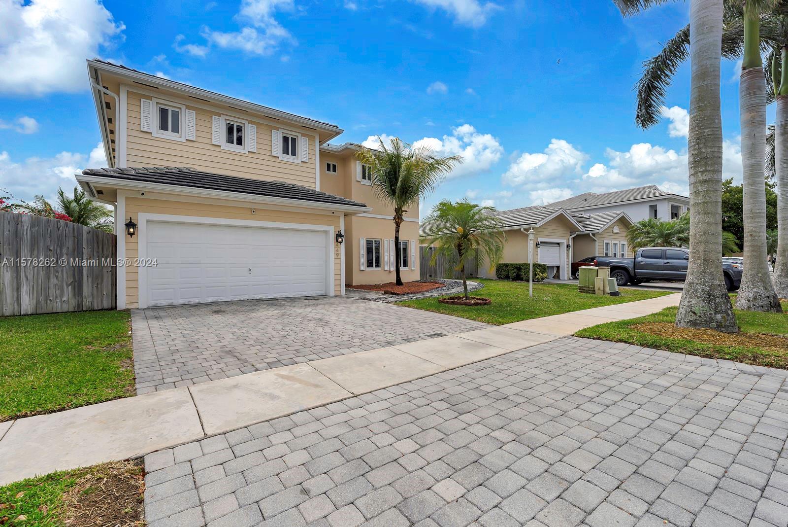 449 SE 31st Ave