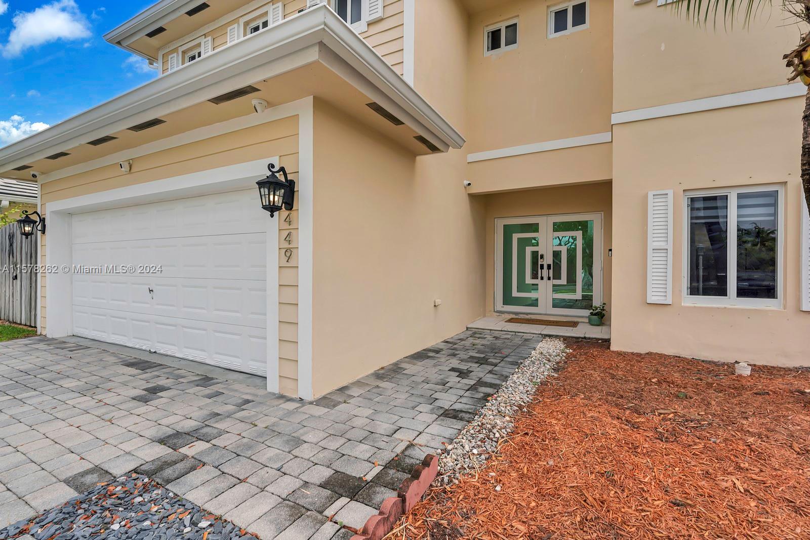 449 SE 31st Ave