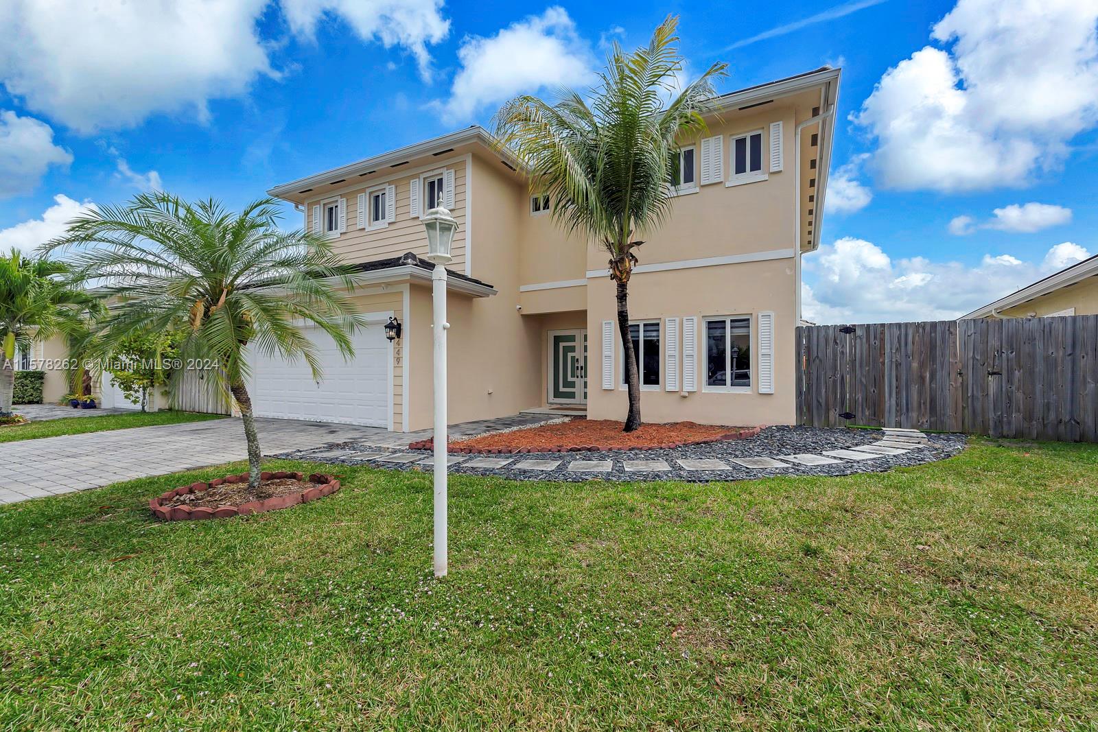 449 SE 31st Ave