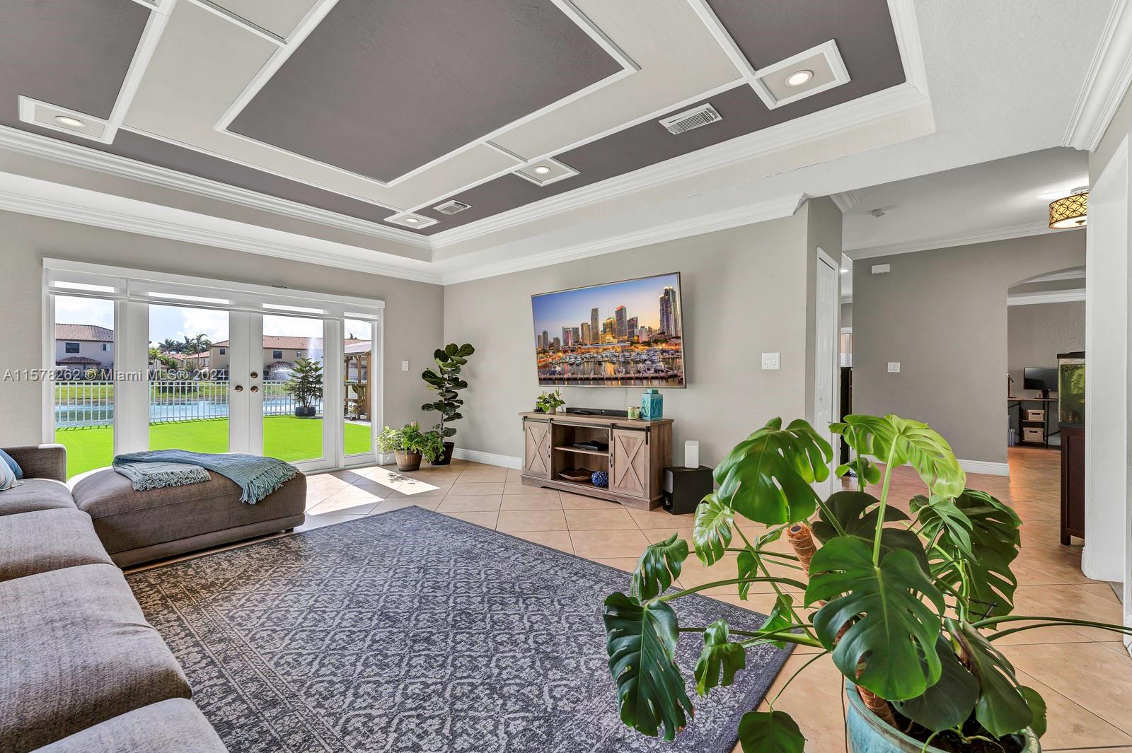 449 SE 31st Ave