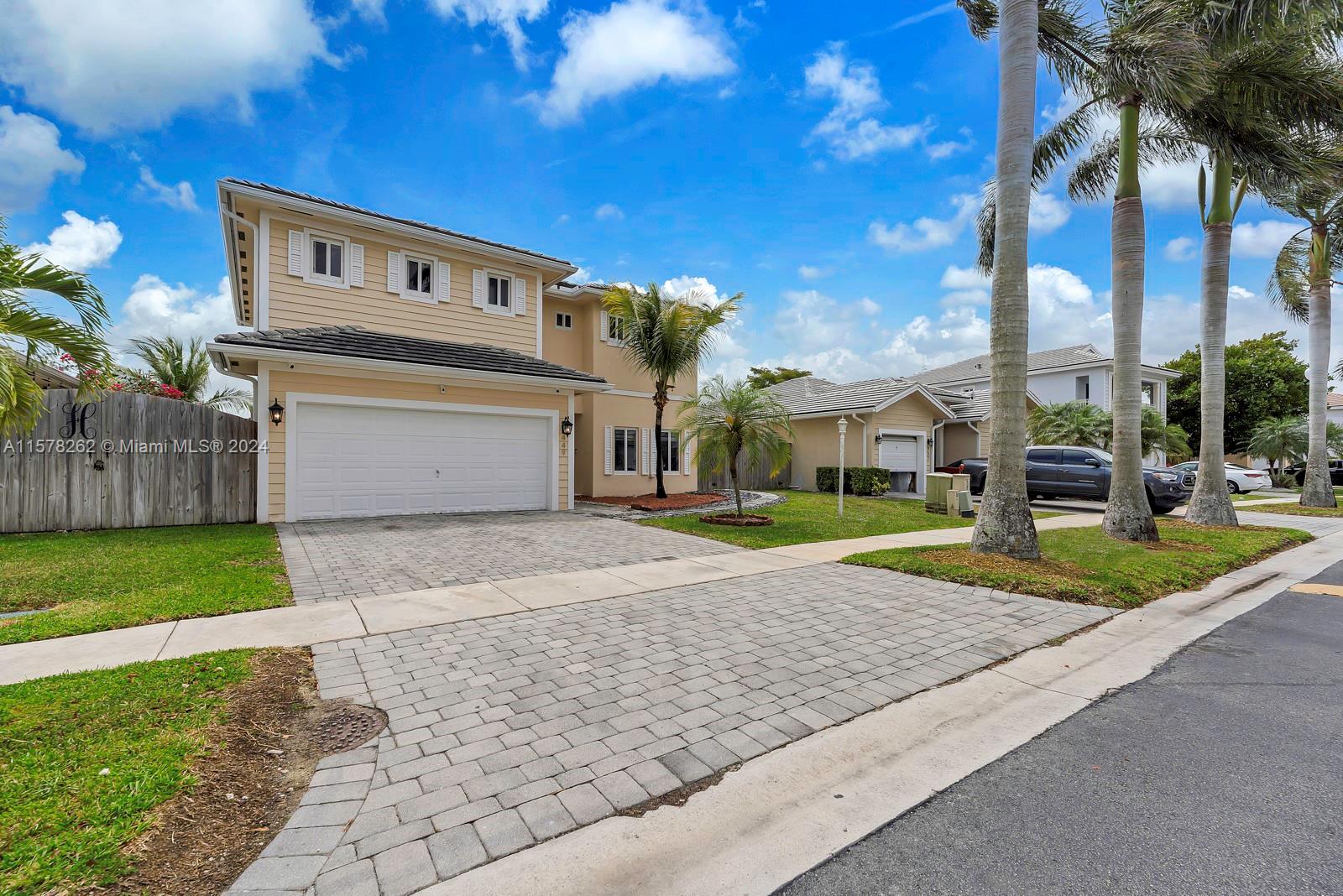 449 SE 31st Ave