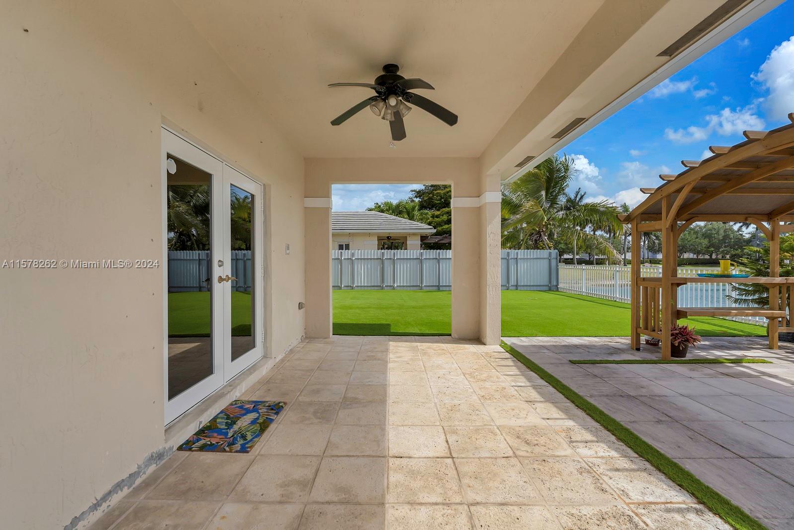 449 SE 31st Ave