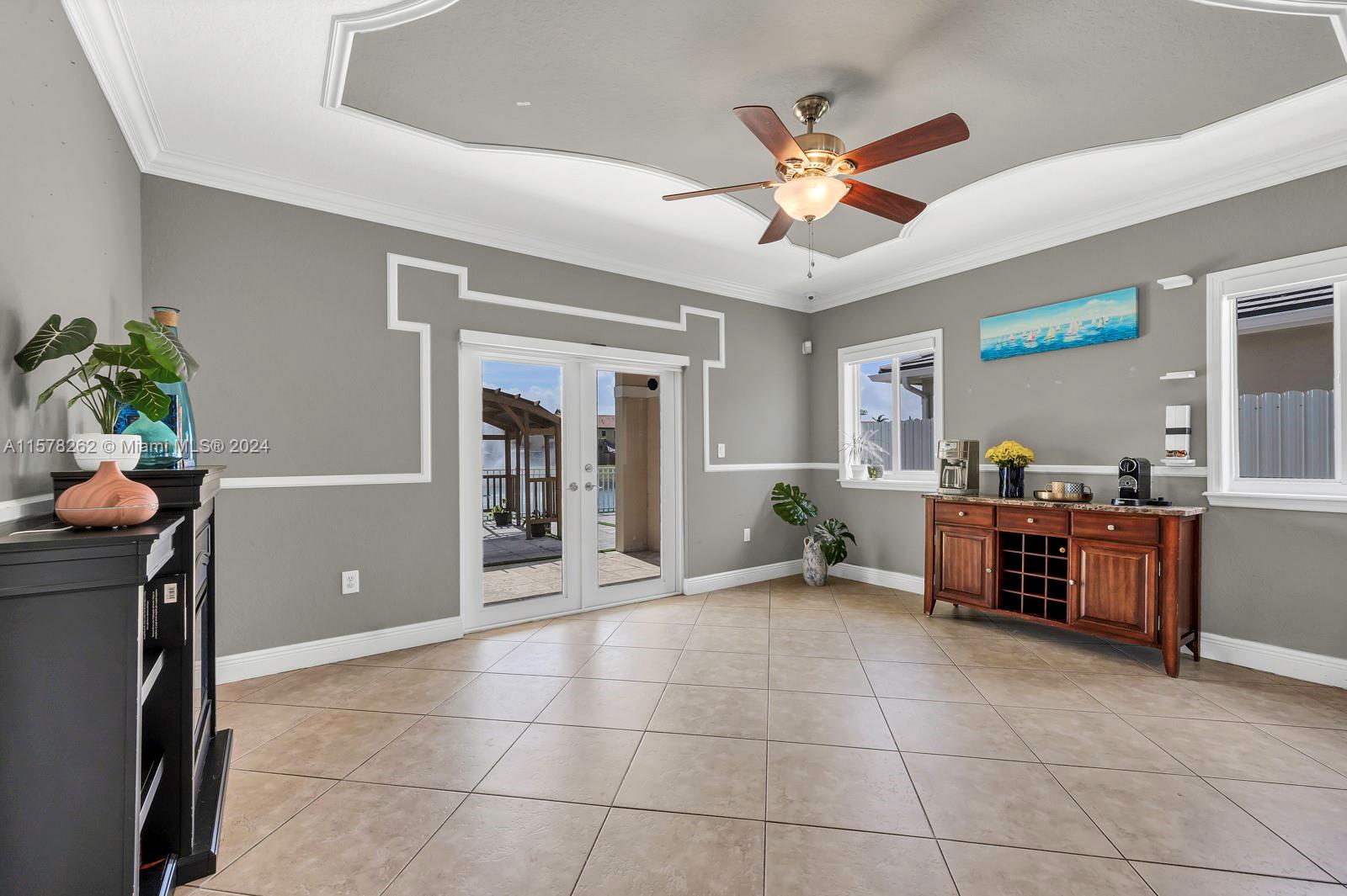 449 SE 31st Ave