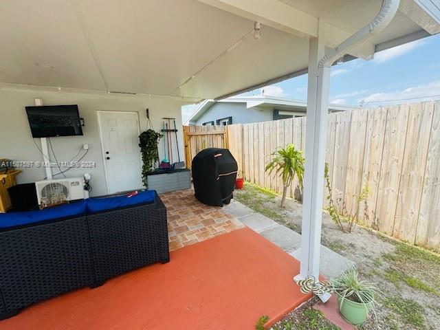 8481 NW 15th Ct