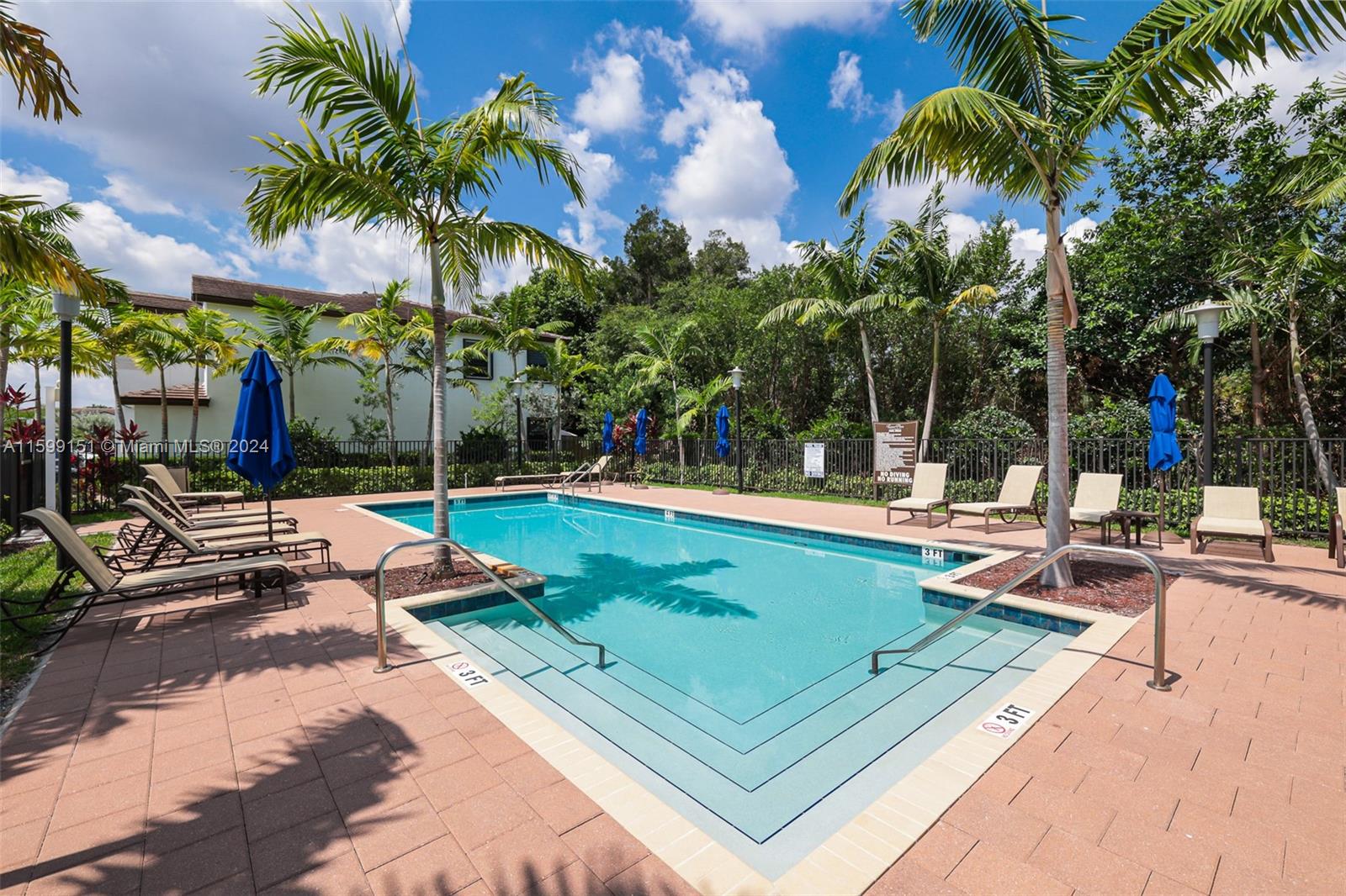167 SW 185th Way
