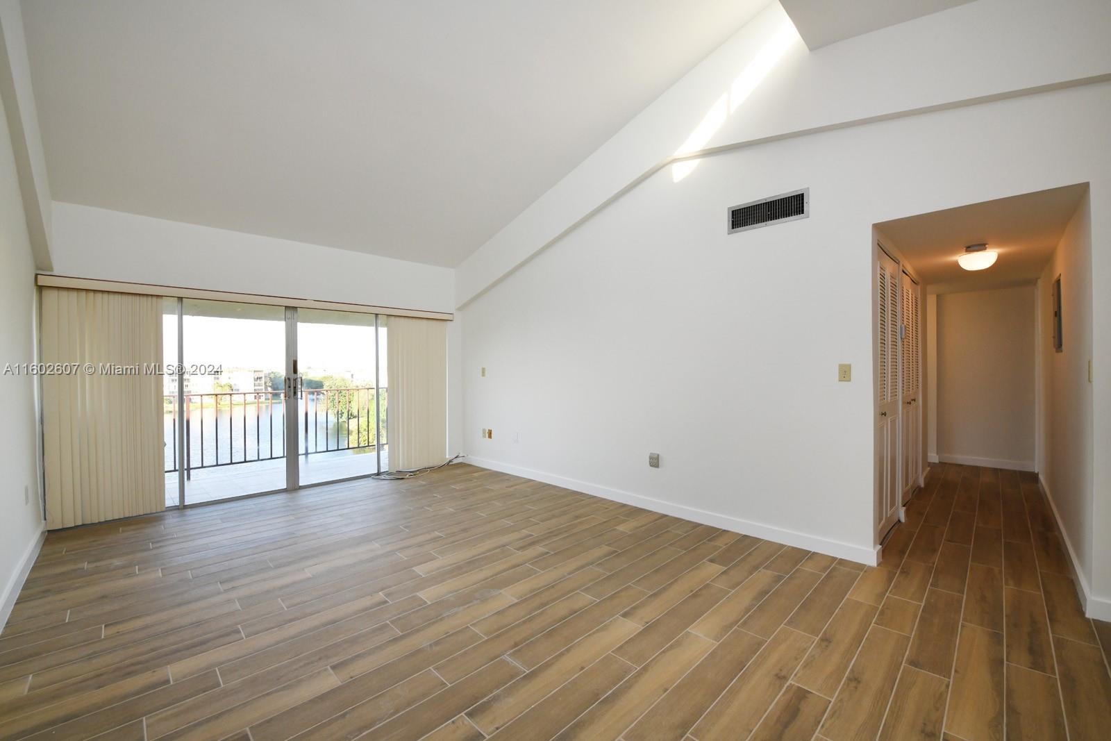 8775 Park Blvd # 518