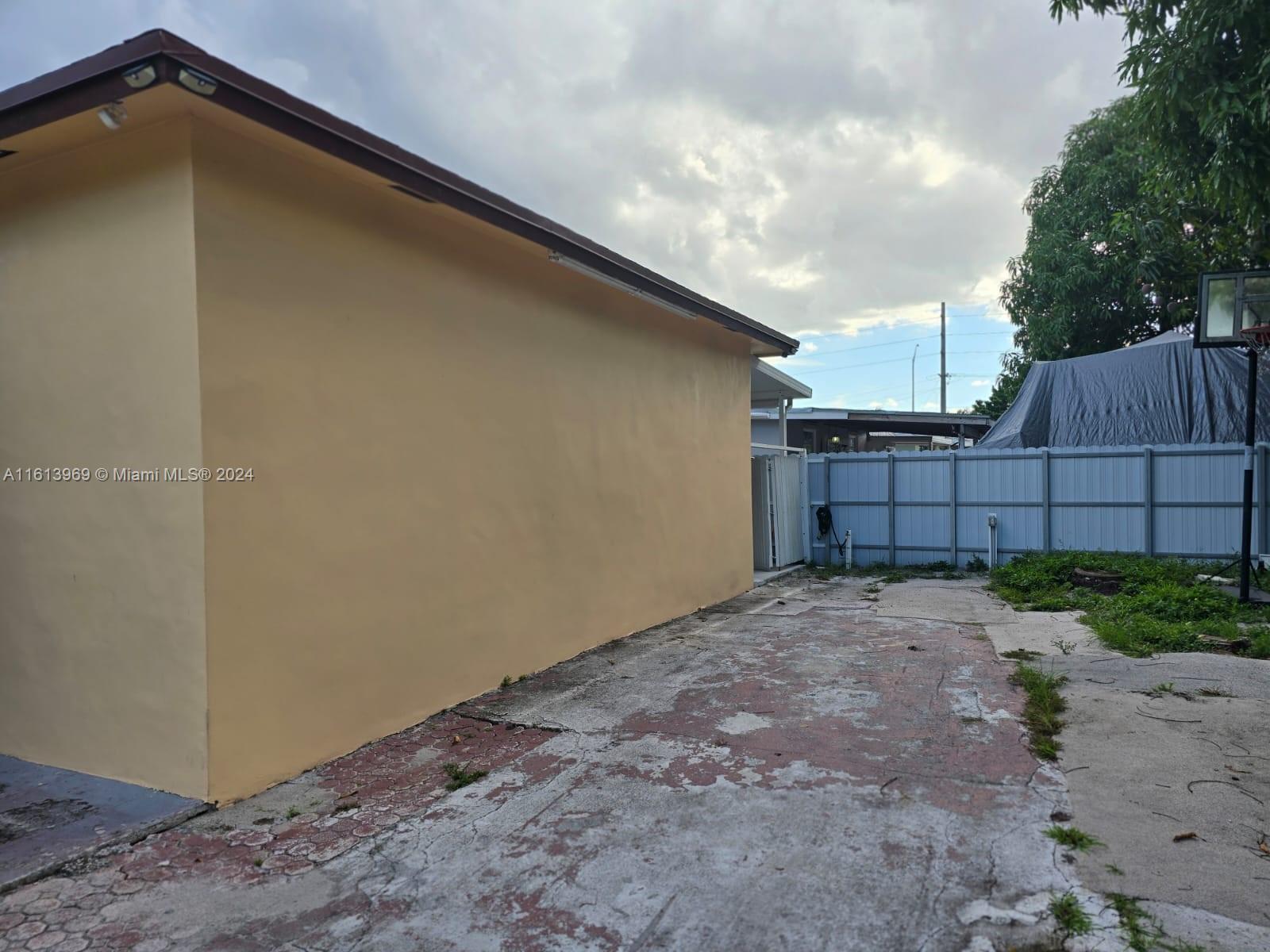 3158 NW 95th St