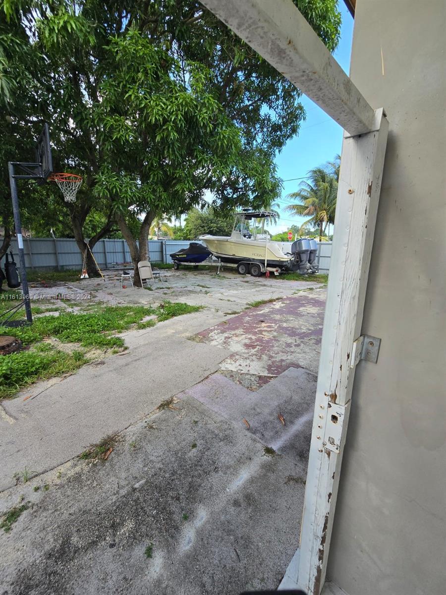 3158 NW 95th St