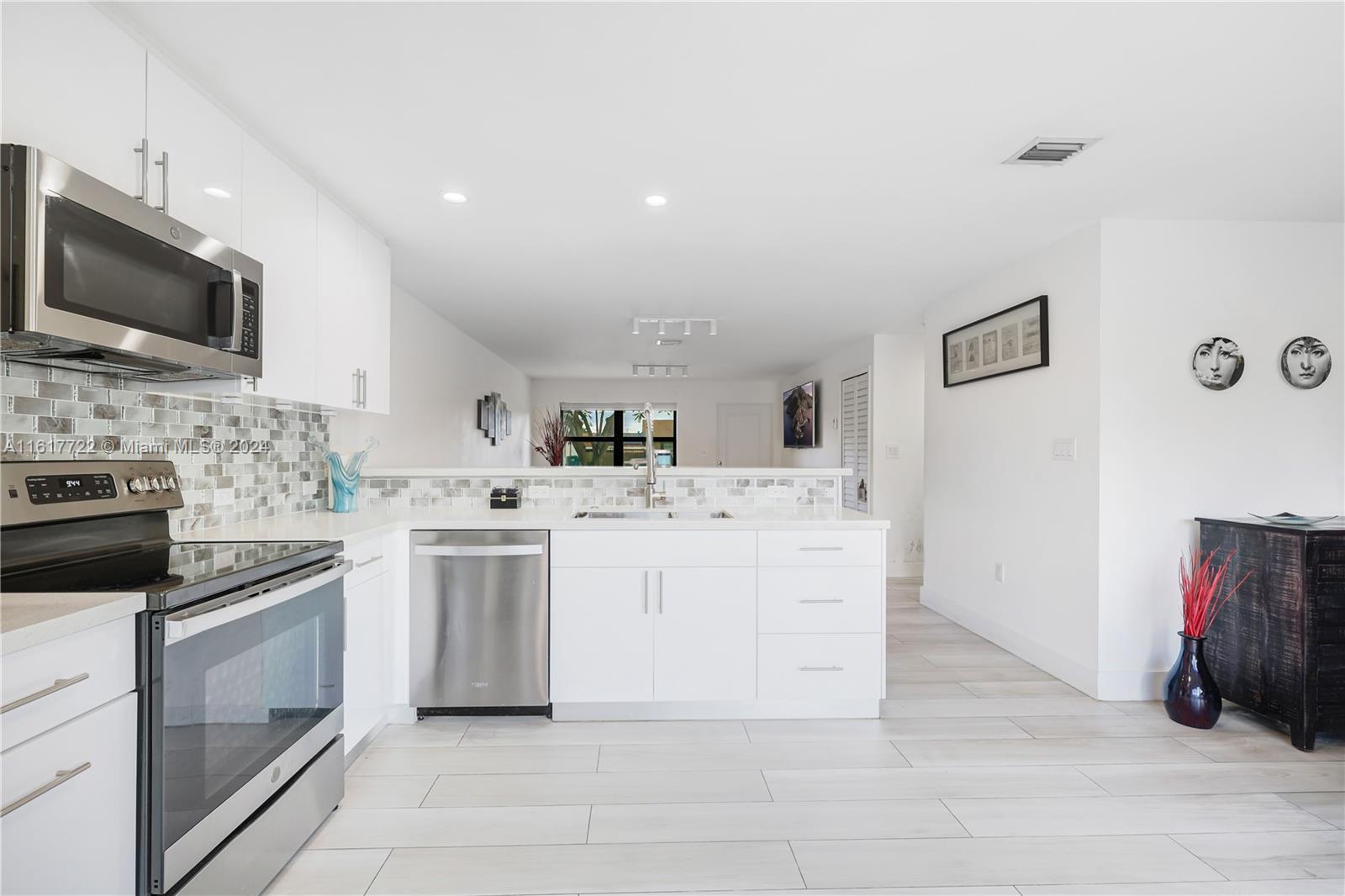 13566 SW 48th Ter