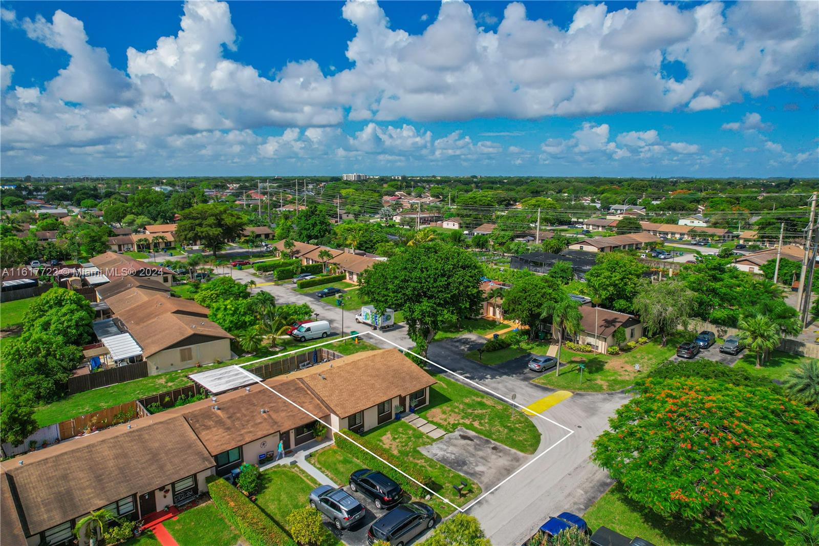 13566 SW 48th Ter