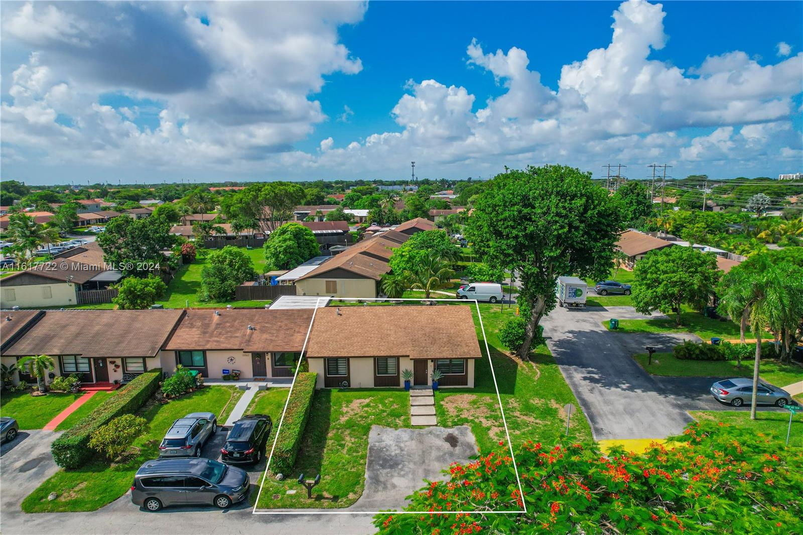 13566 SW 48th Ter