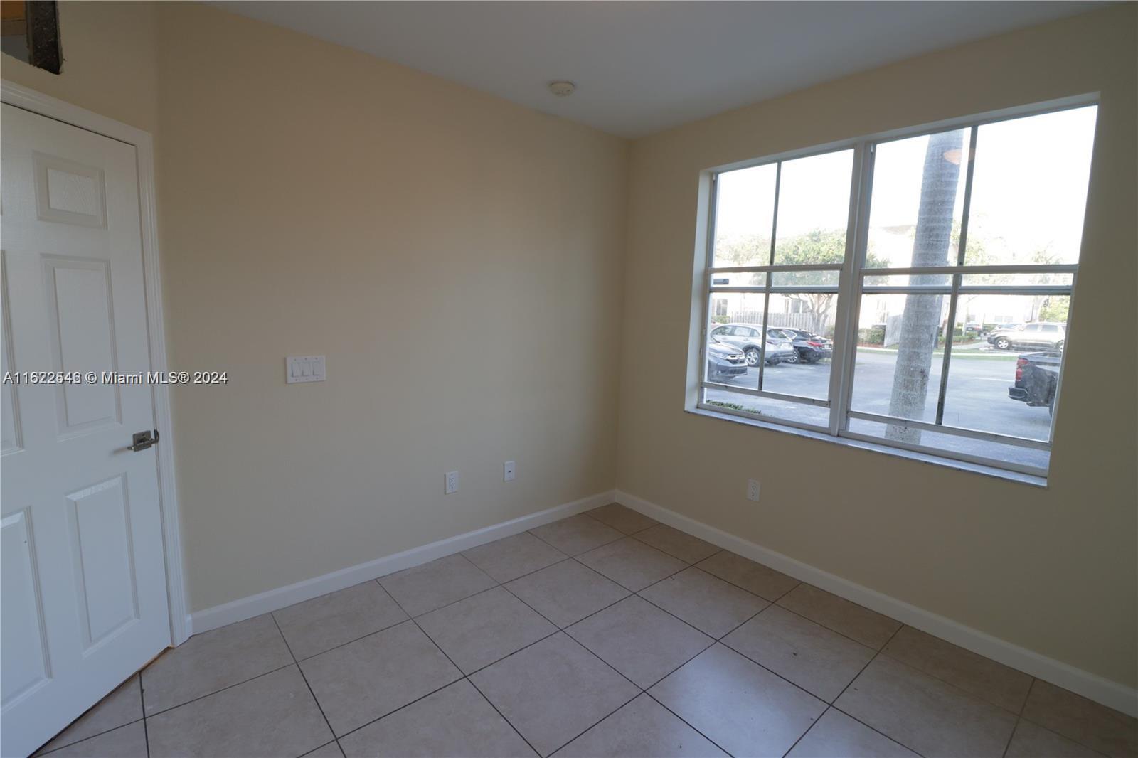230 SE 29th Ave # 6