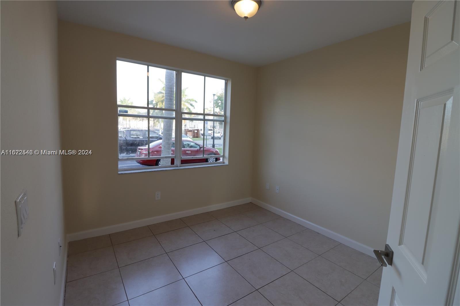 230 SE 29th Ave # 6