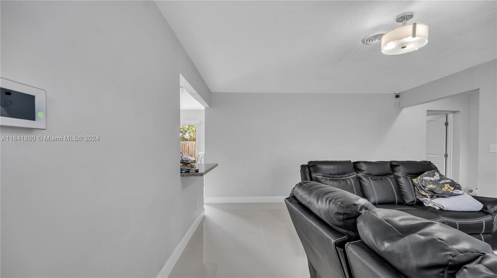 3401 NW 32nd Ct