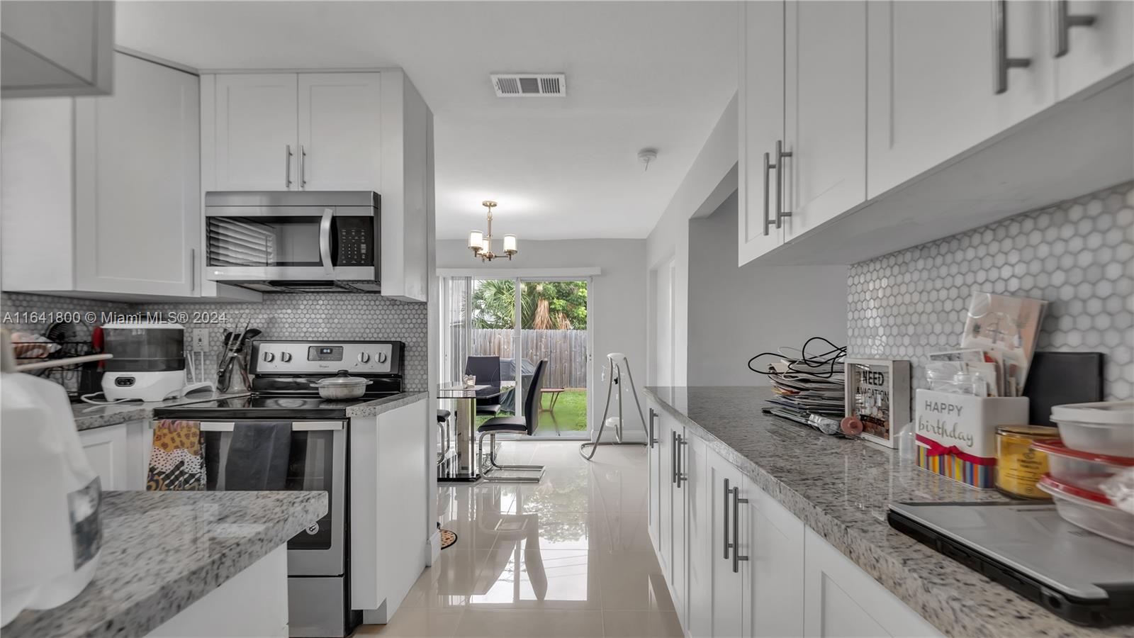 3401 NW 32nd Ct