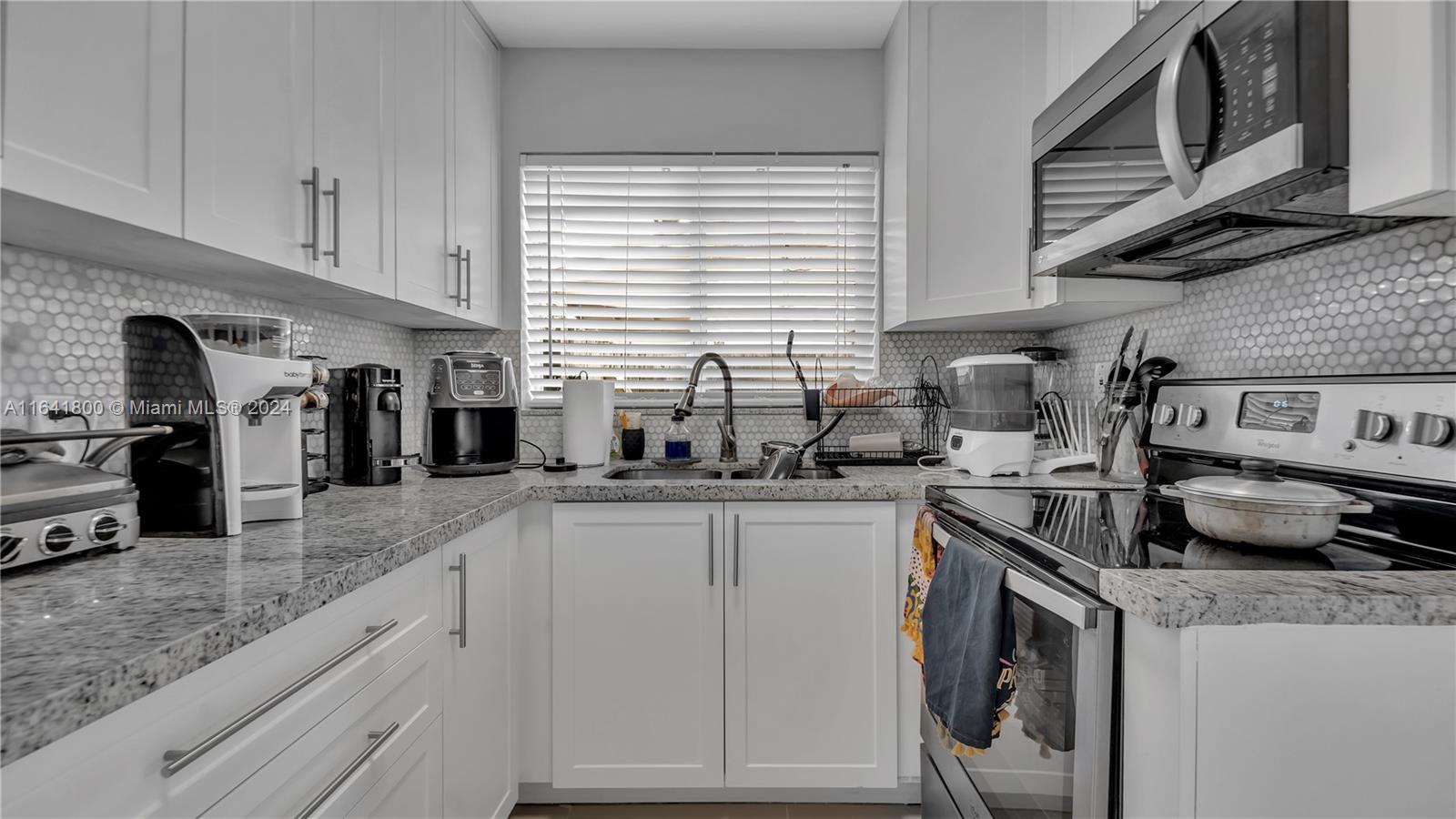 3401 NW 32nd Ct