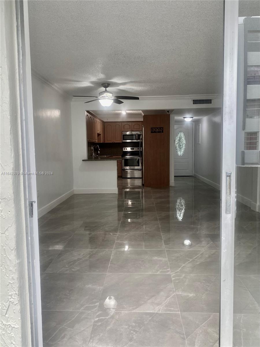 10000 NW 80th Ct # 2219