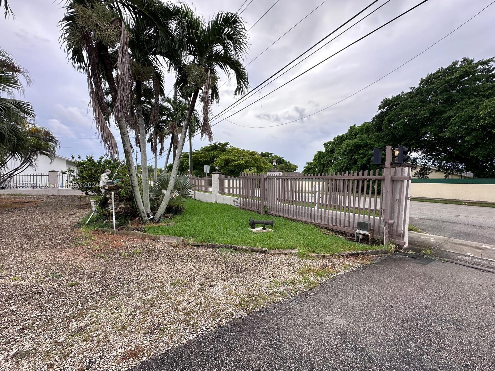 25267 SW 134th Ave