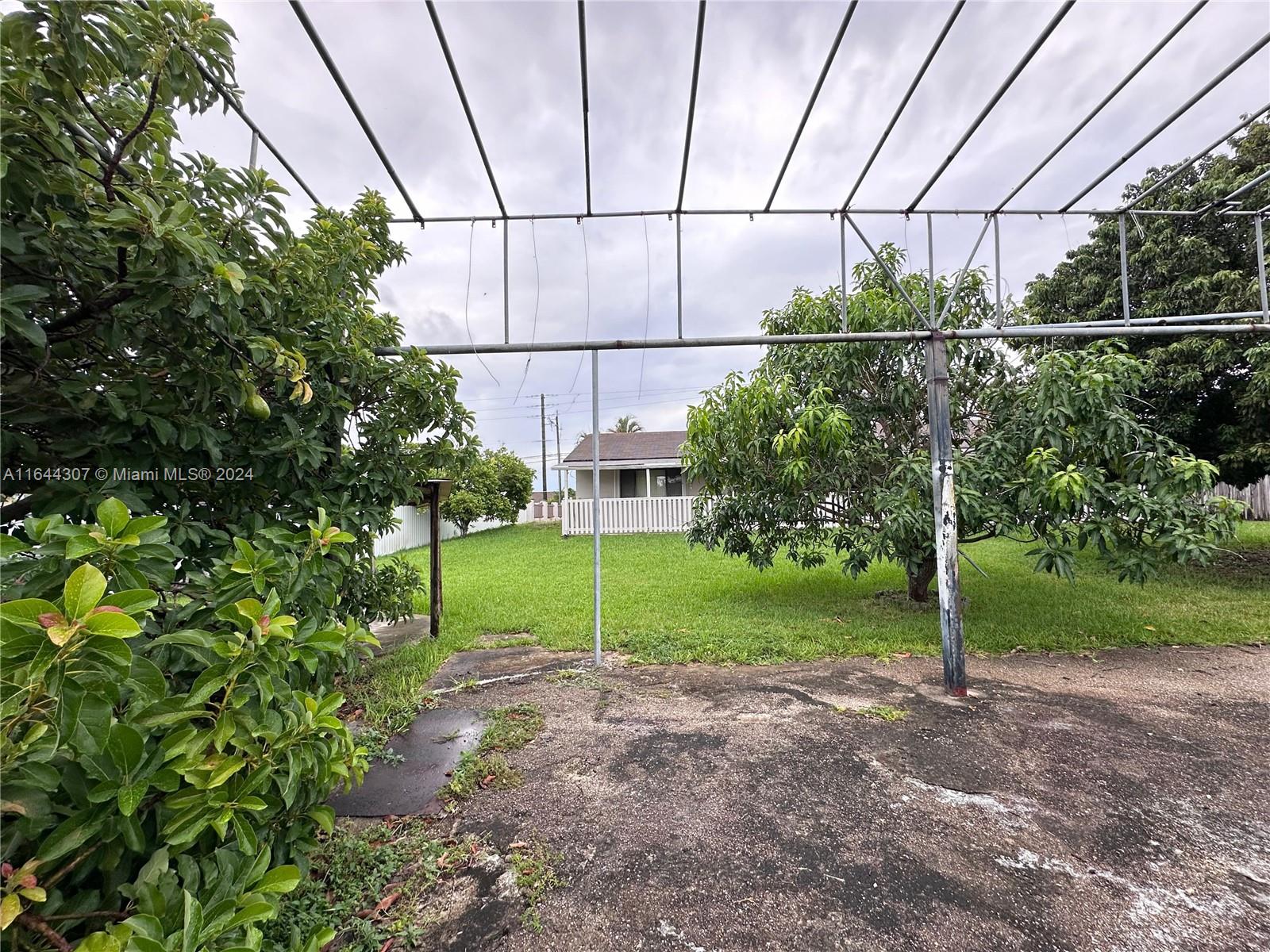25267 SW 134th Ave