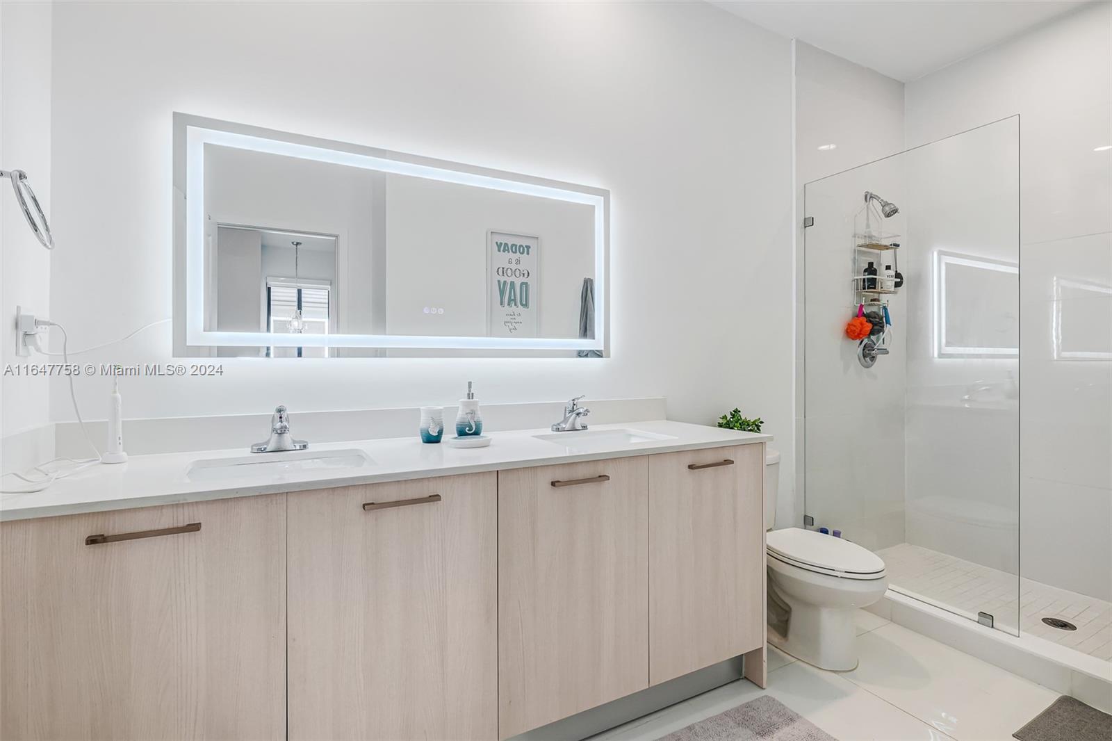 15808 SW 136th Way # 8 Unit: 158-8