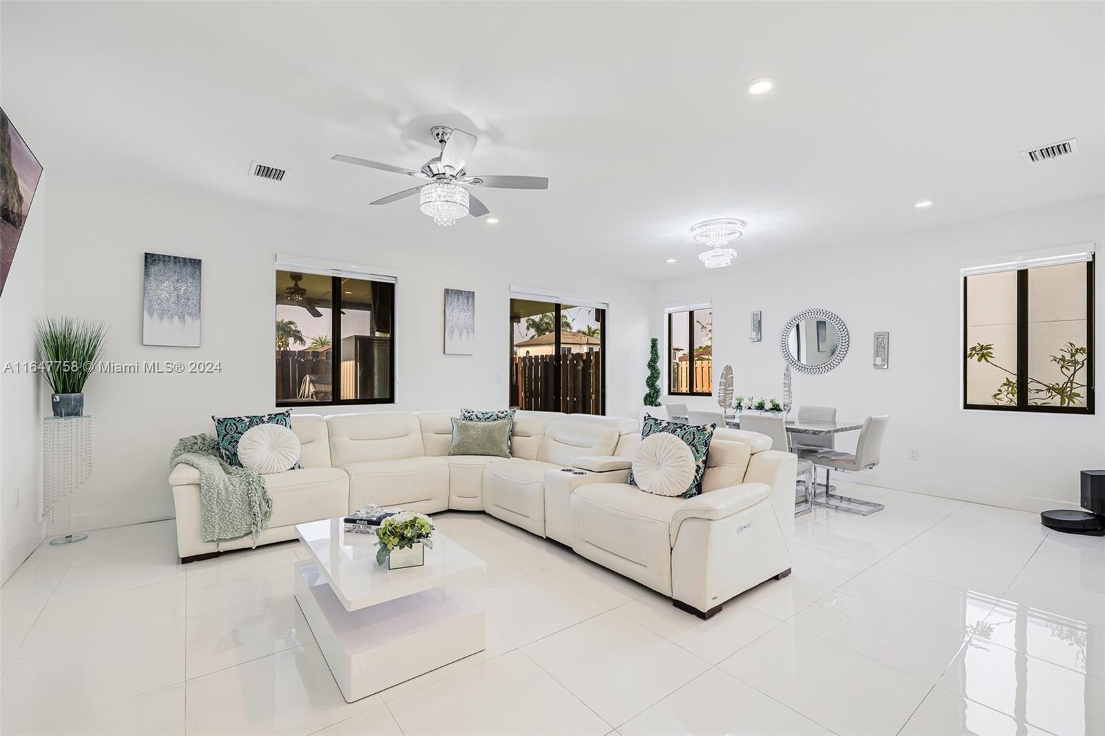 15808 SW 136th Way # 8 Unit: 158-8