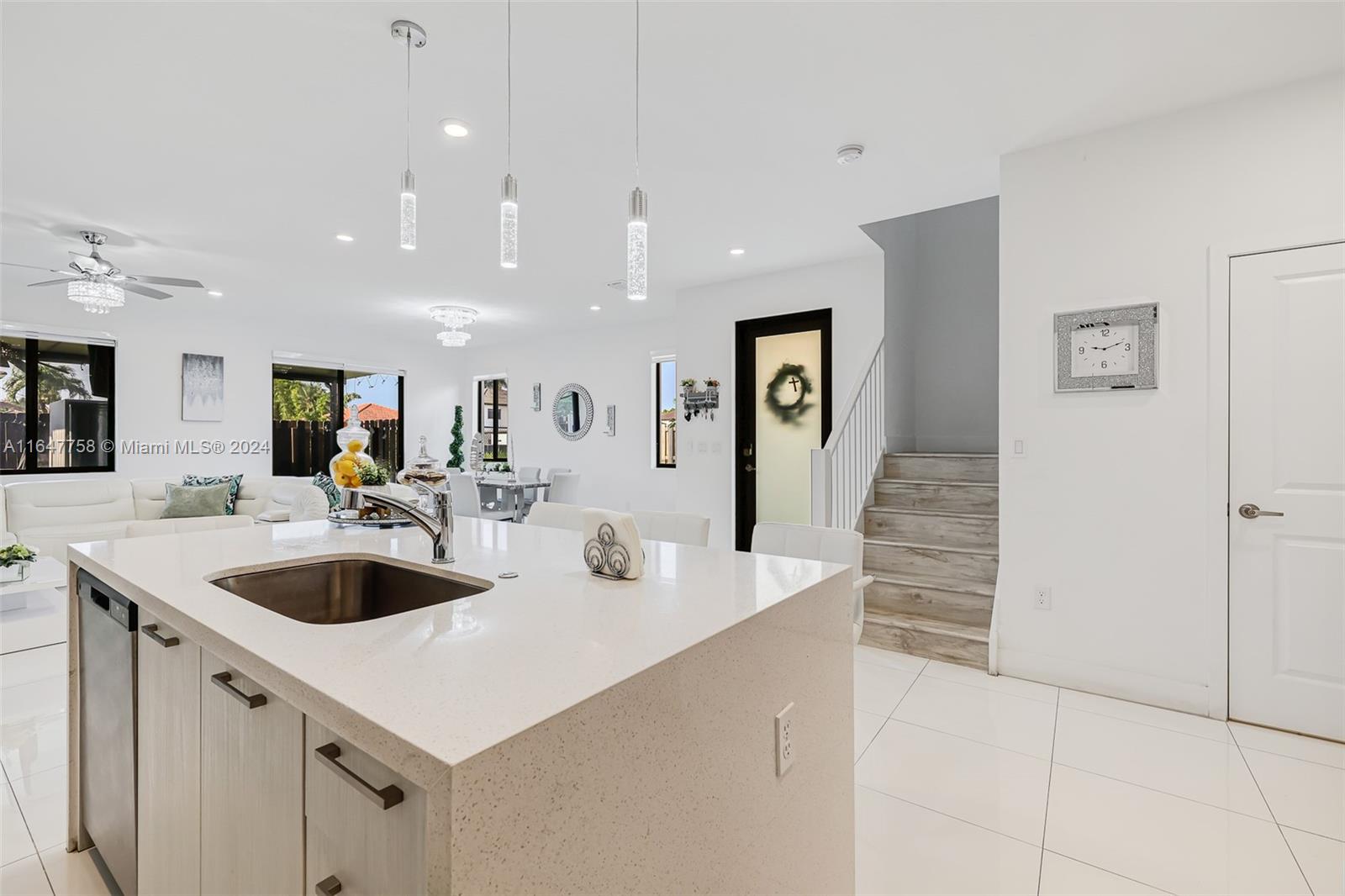 15808 SW 136th Way # 8 Unit: 158-8