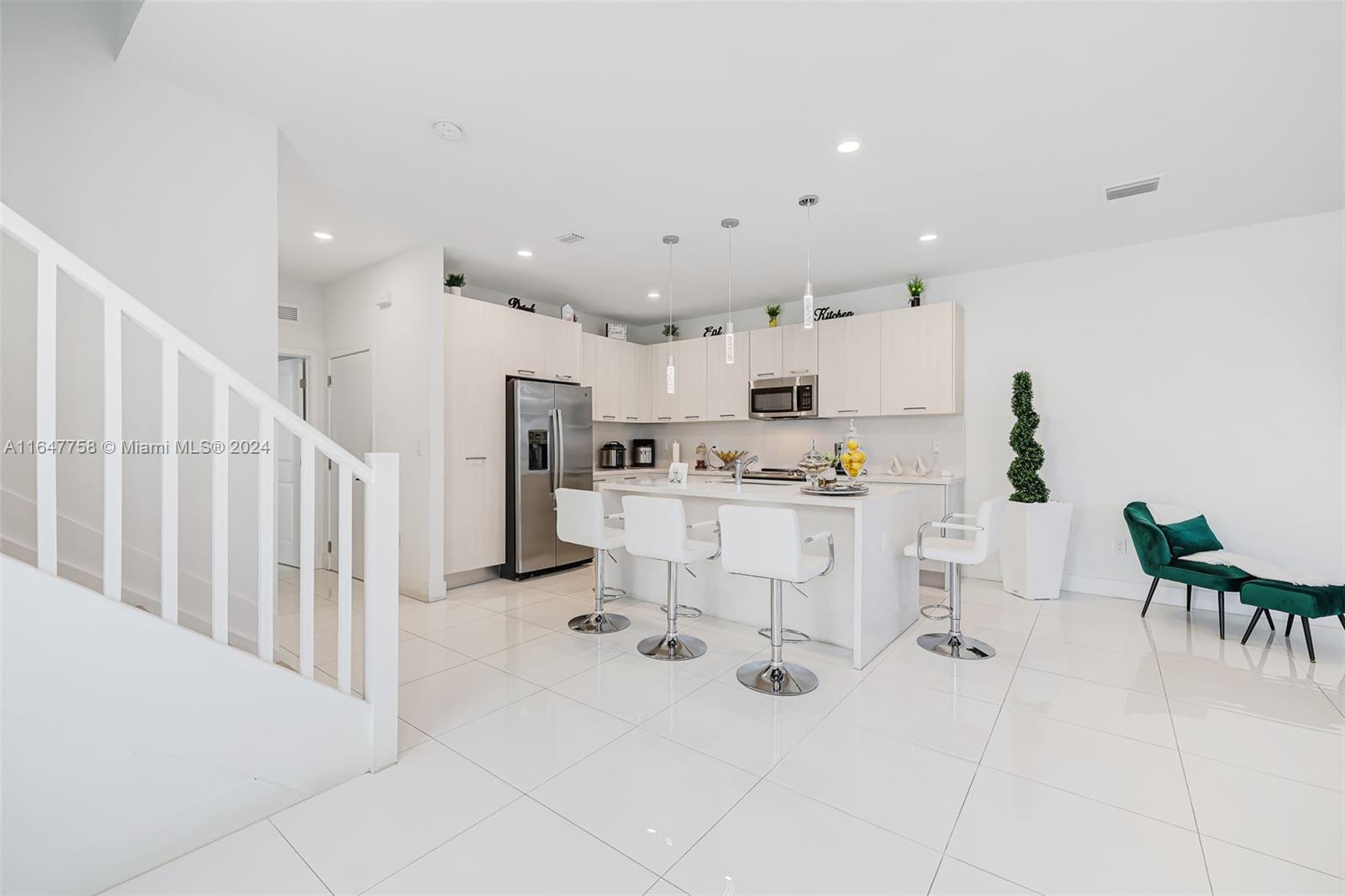15808 SW 136th Way # 8 Unit: 158-8