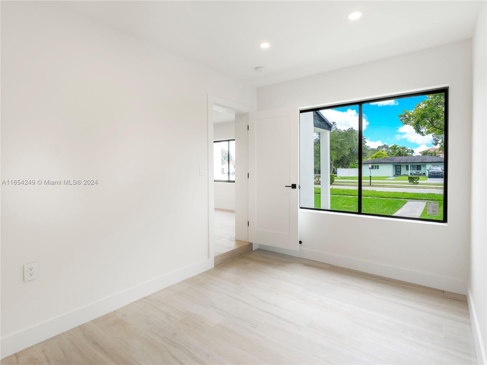 1301 Westward Dr