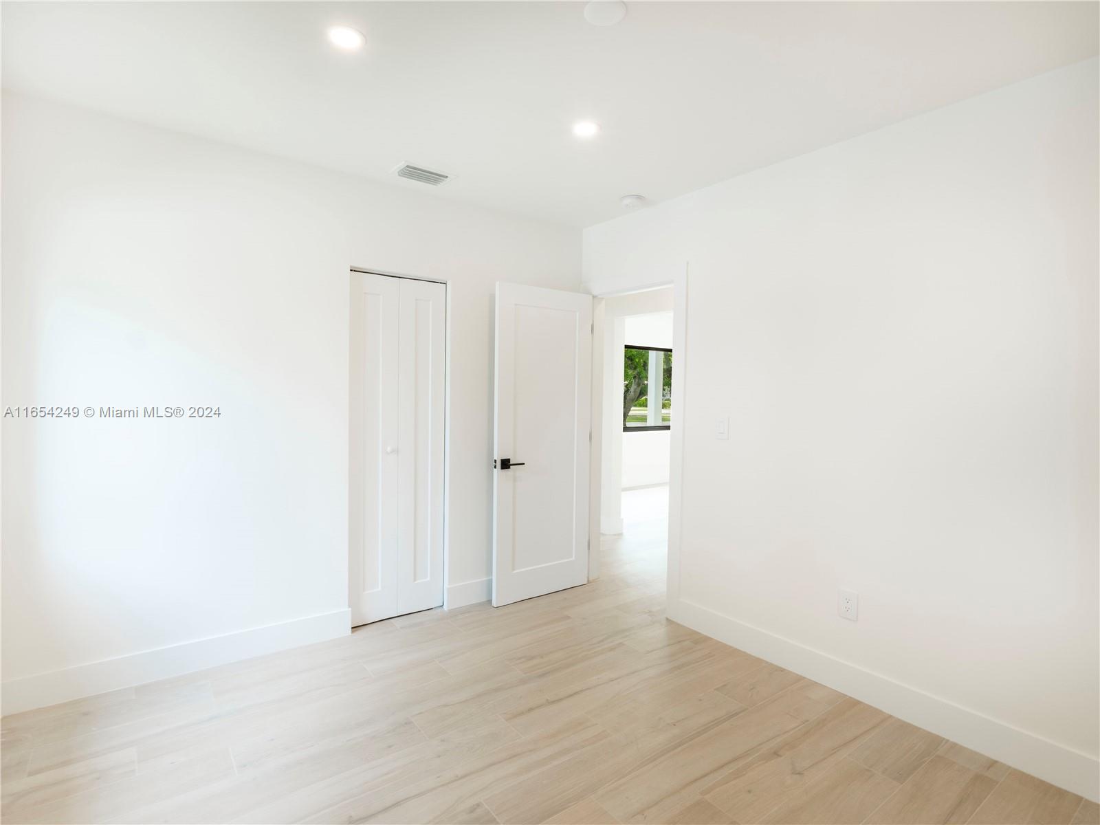 1301 Westward Dr