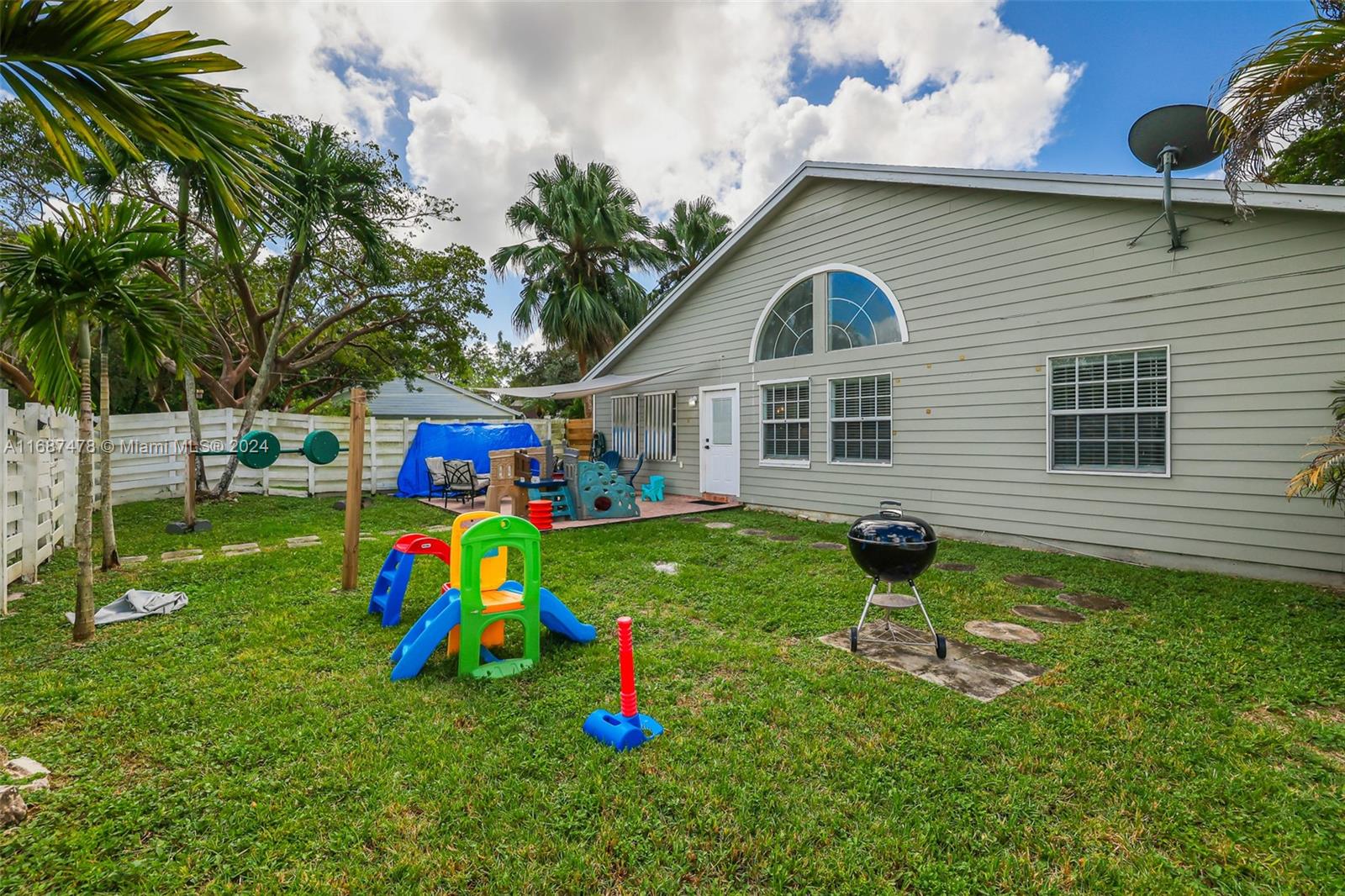 14921 SW 140th Ct