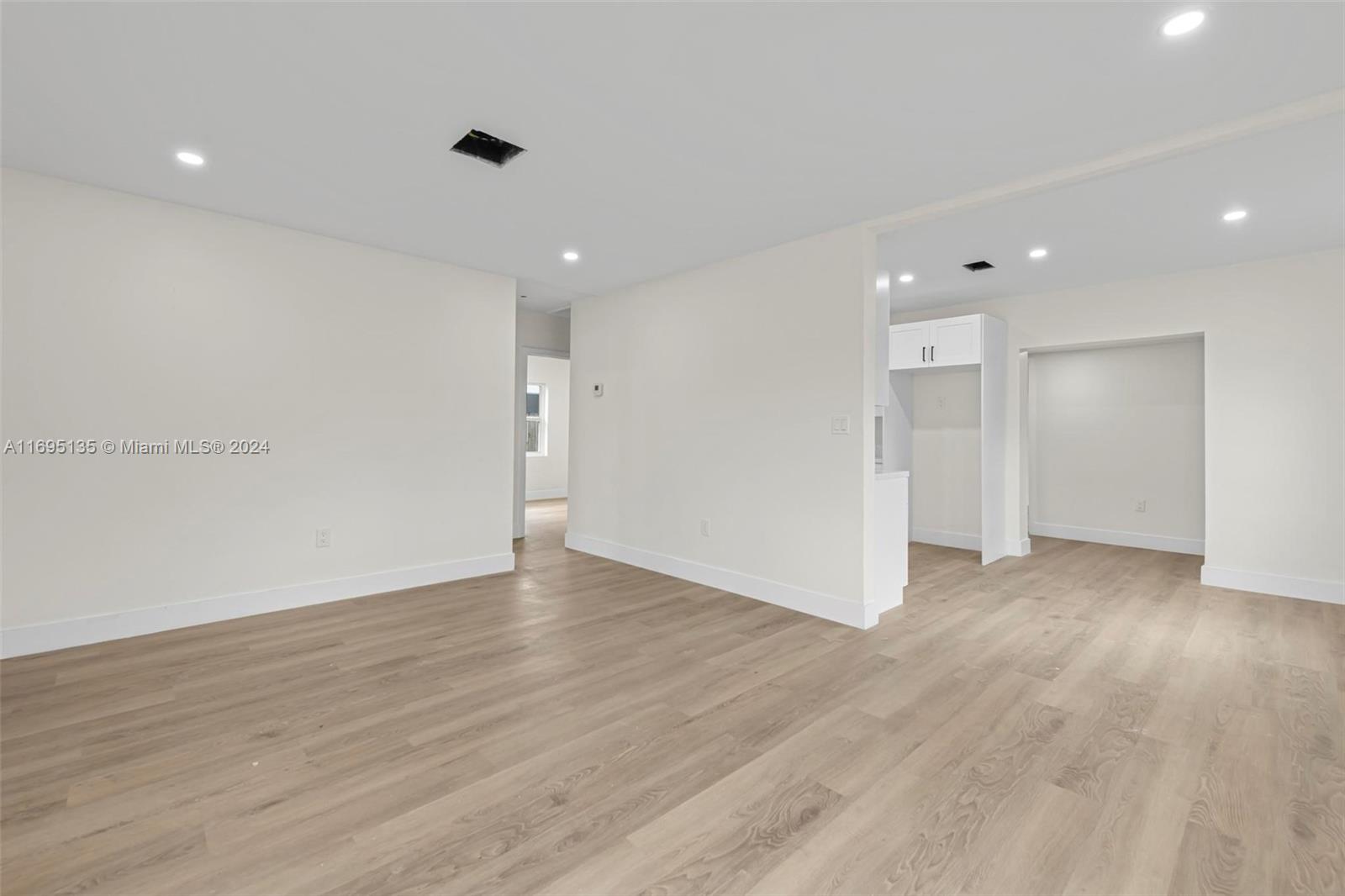 860 NW 35th Ave