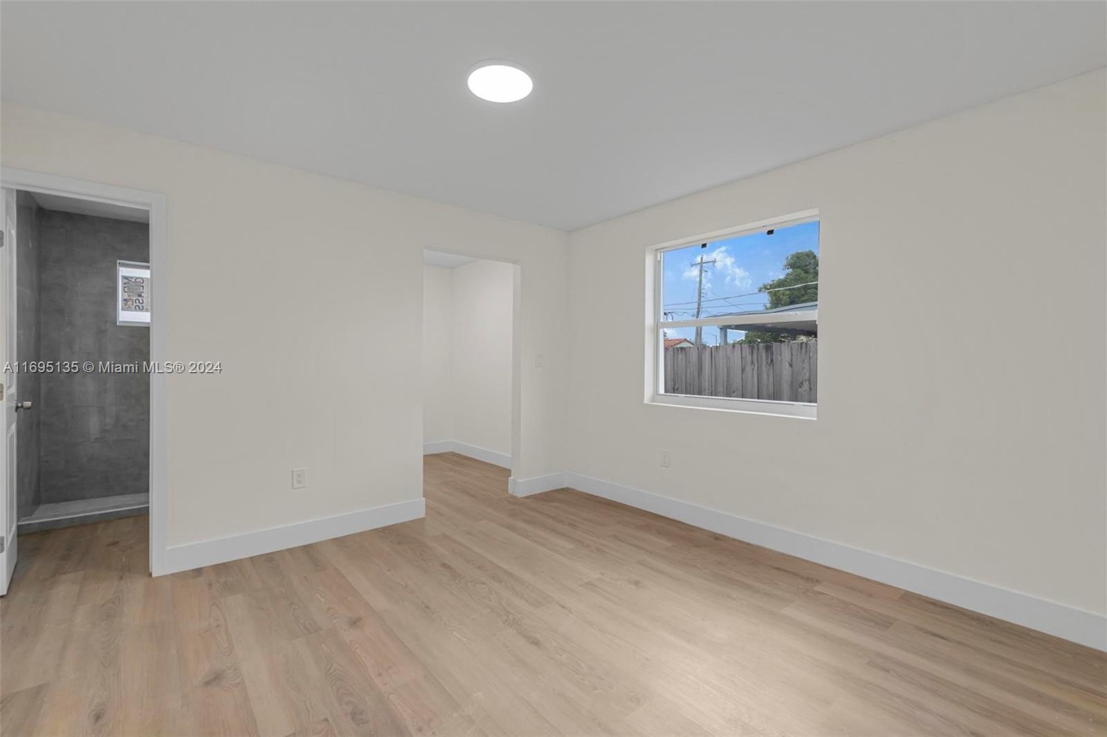 860 NW 35th Ave
