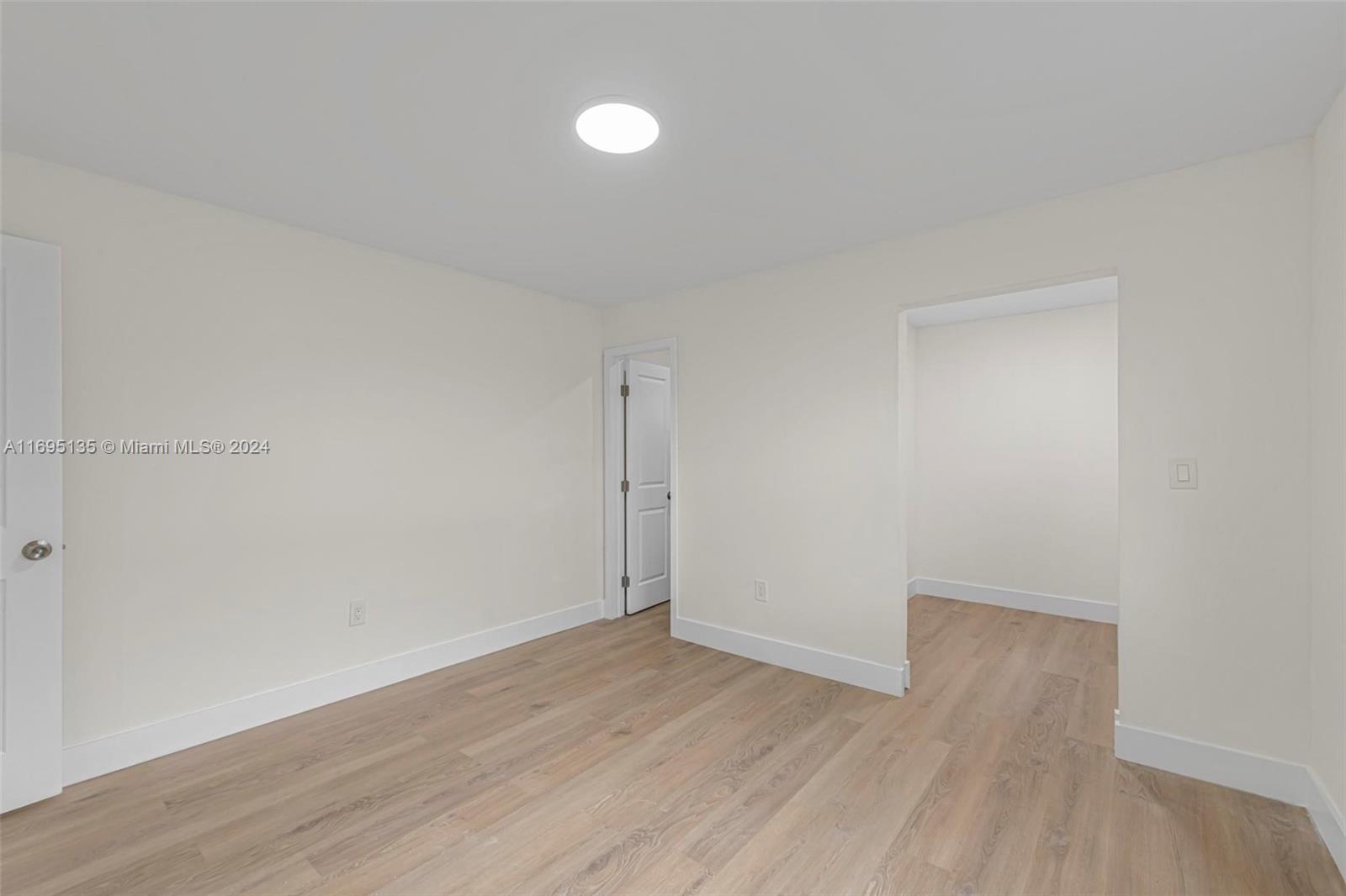 860 NW 35th Ave
