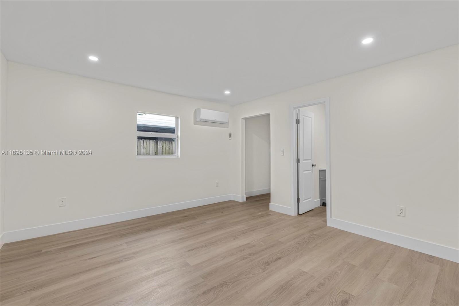 860 NW 35th Ave