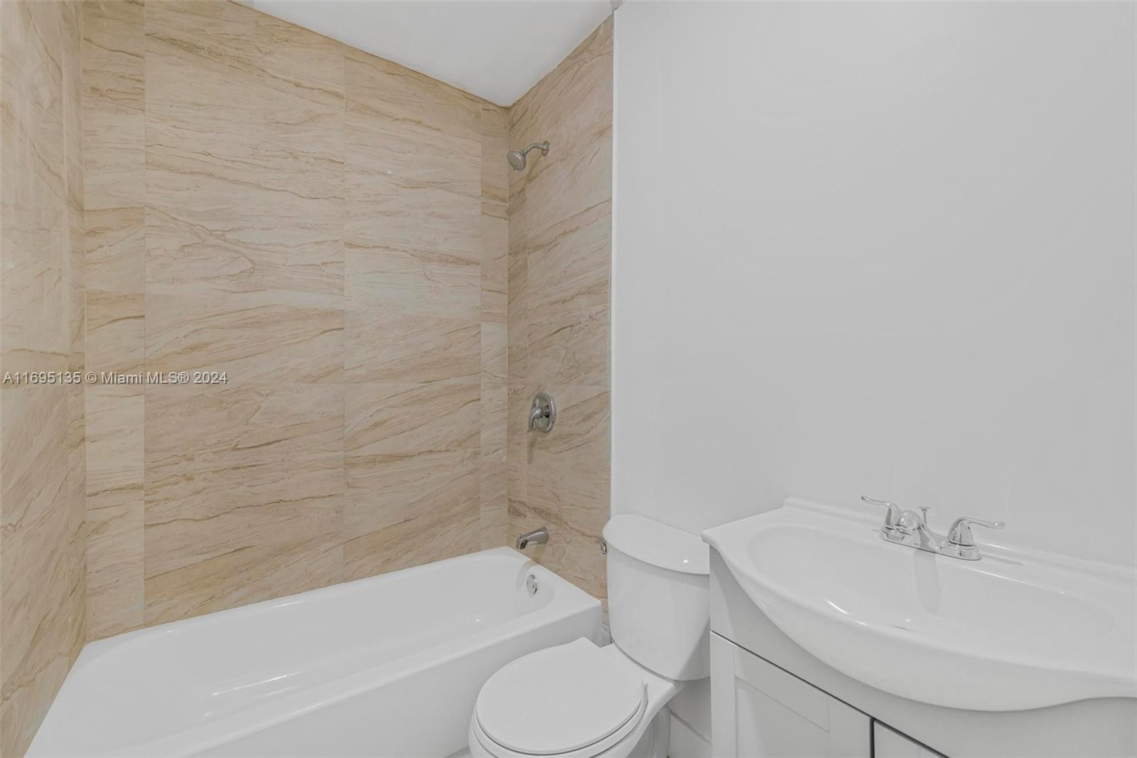 860 NW 35th Ave