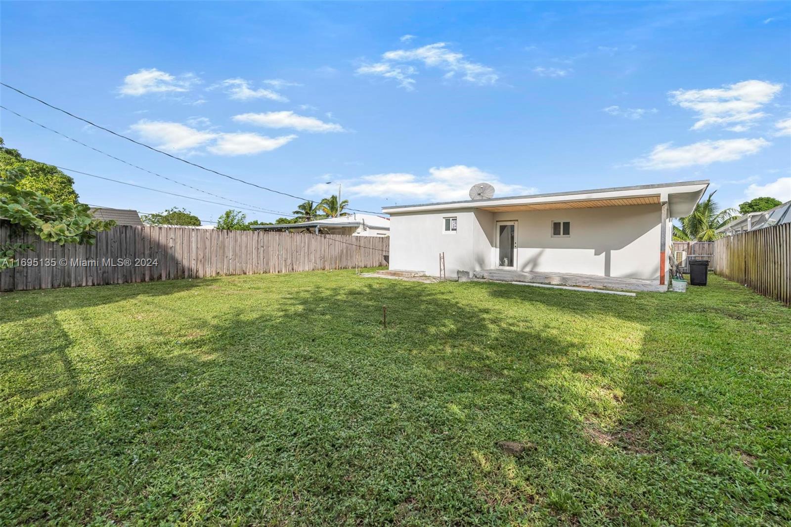 860 NW 35th Ave