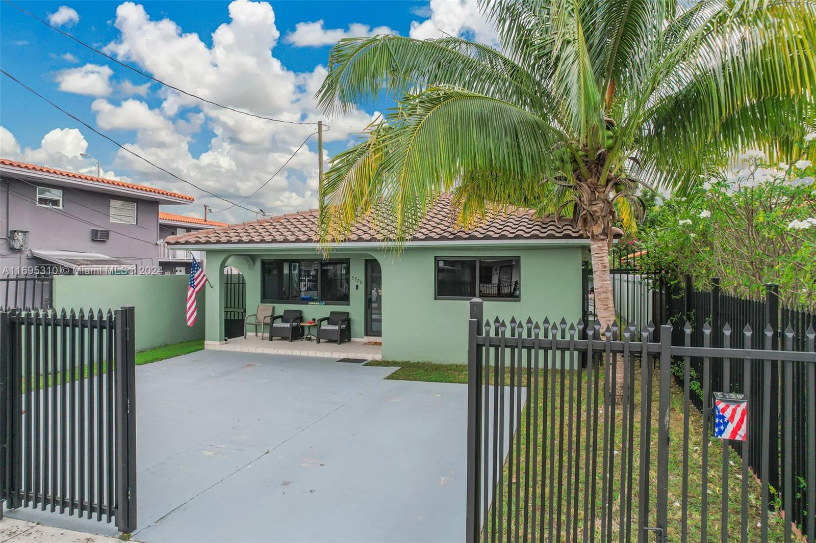 5720 SW 2nd Ter