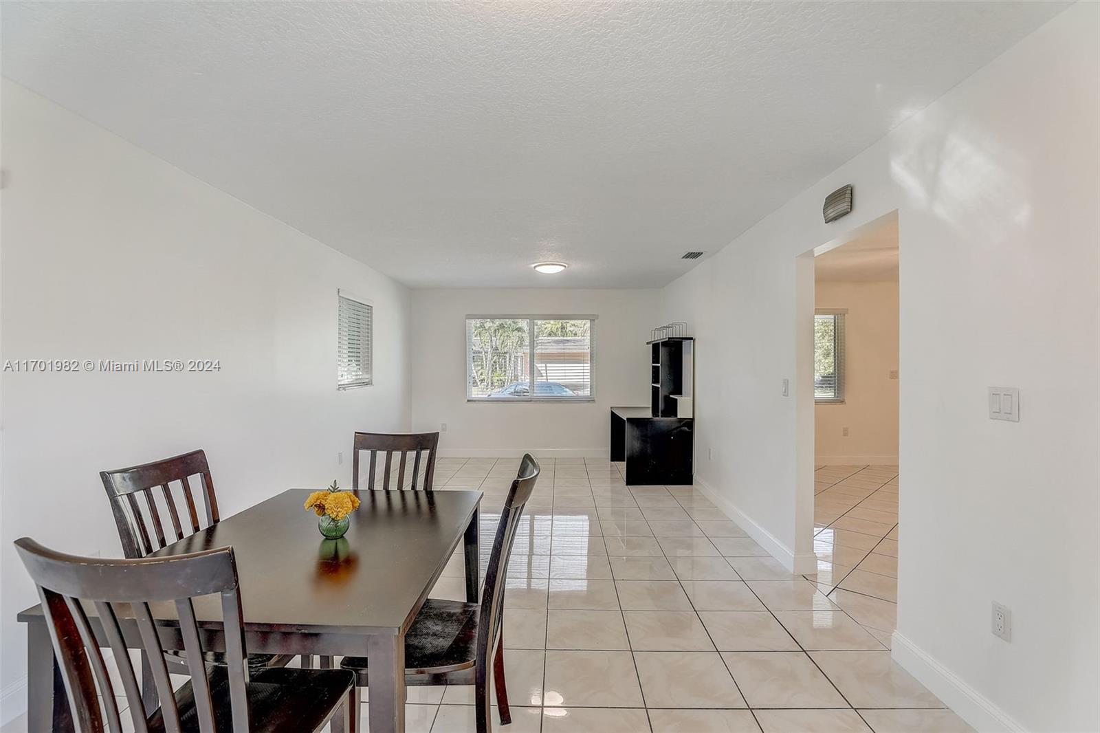 6955 SW 65th Ave