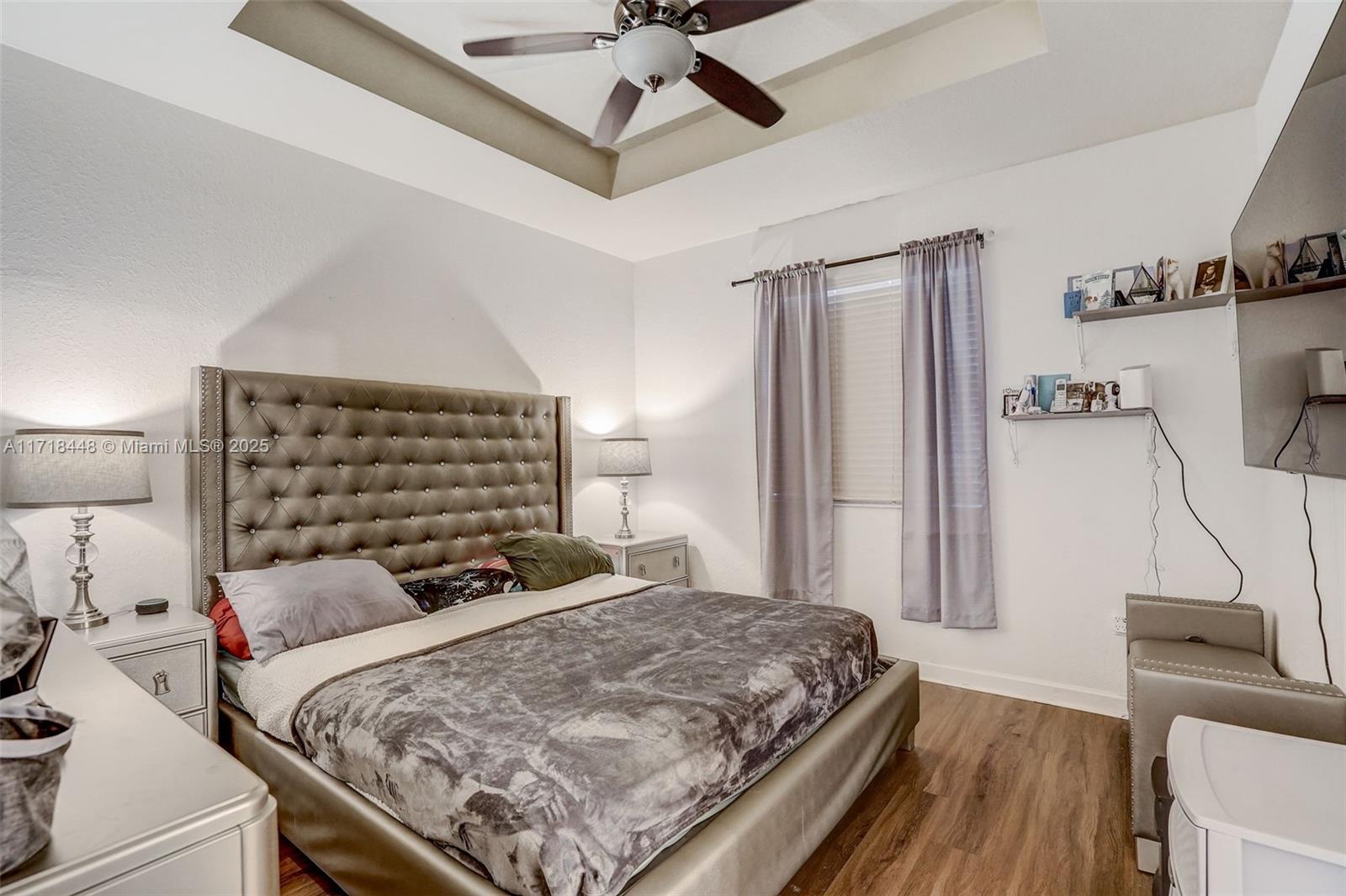 350 NE 37th Pl # 350